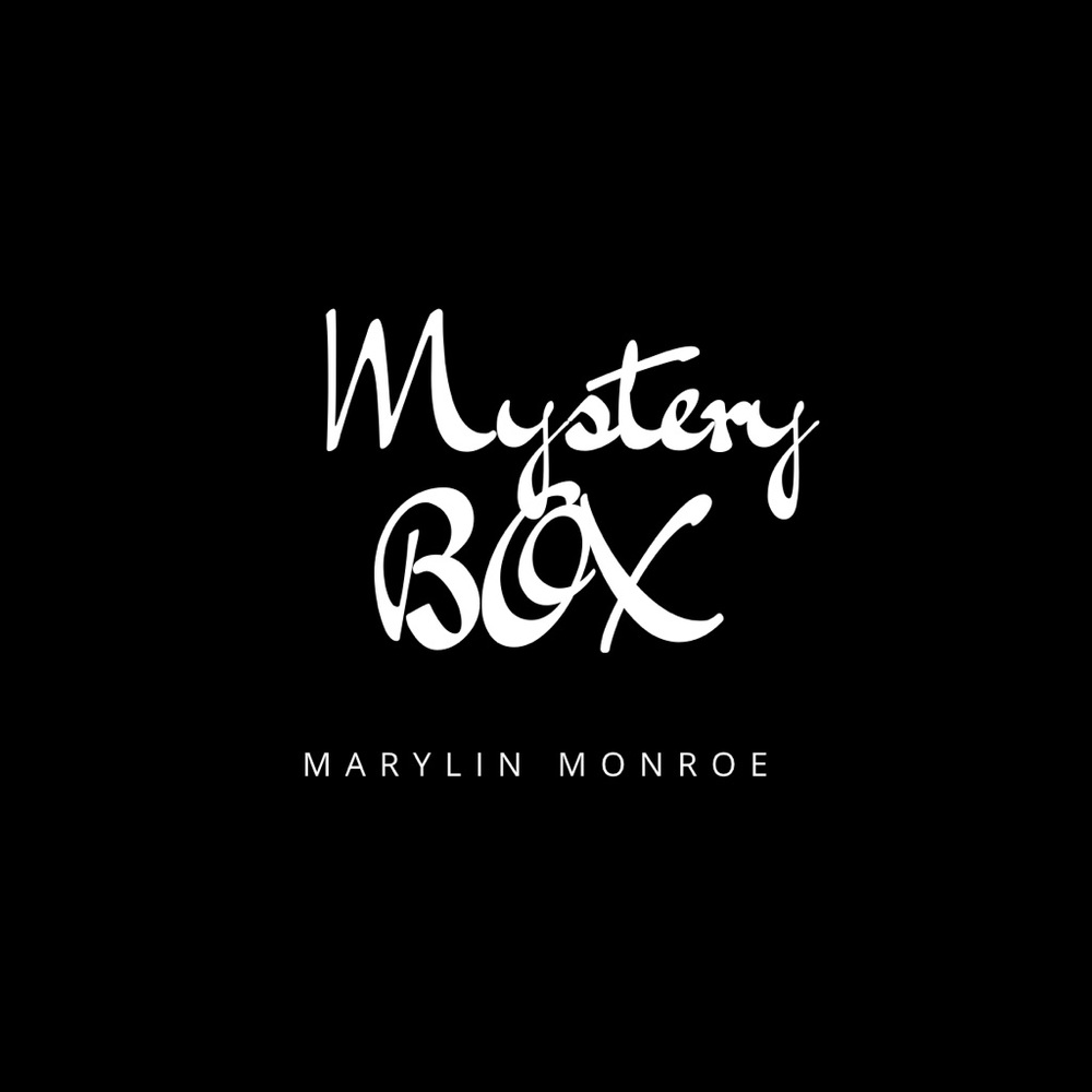 Marylin Monroe wooden box